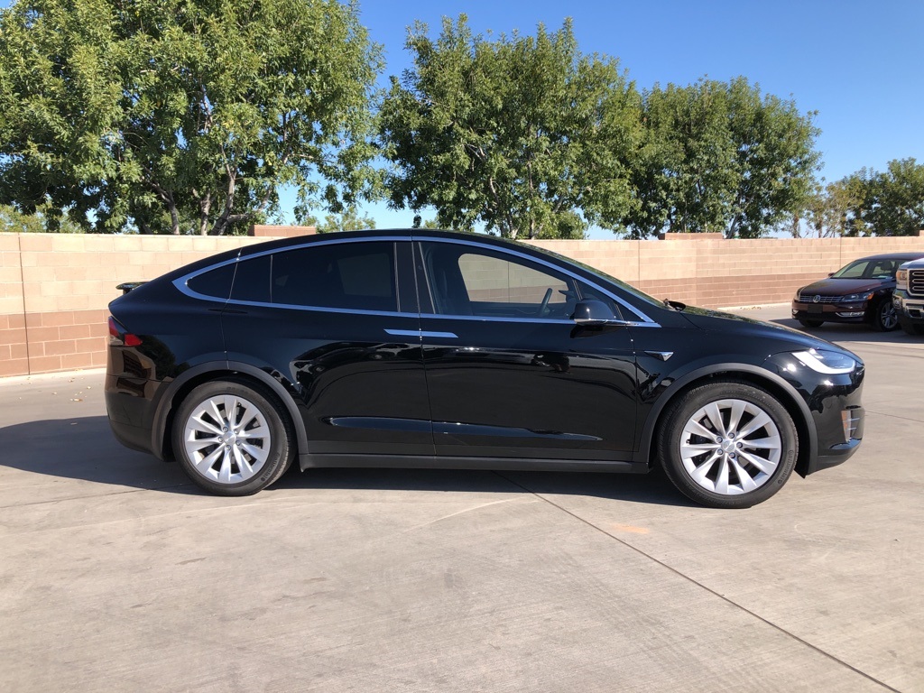 Pre Owned 2018 Tesla Model X 75d